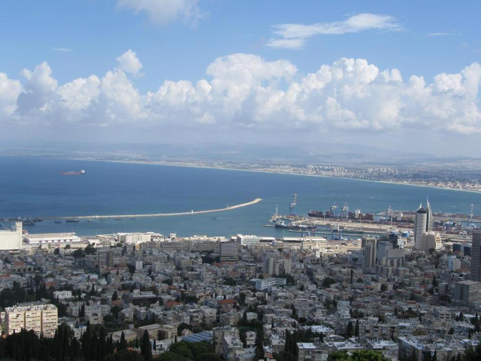 ハイファיחידות אירוח נוף המפרץアパートメント エクステリア 写真